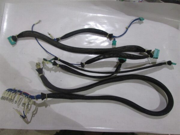 Yamato Scale Used Wire Harness Plugs into EW382R1