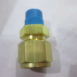 Swagelok 1/2" Tube OD X 1/4" NPT Pipe Brass Straight Male Connector B-810-1-4