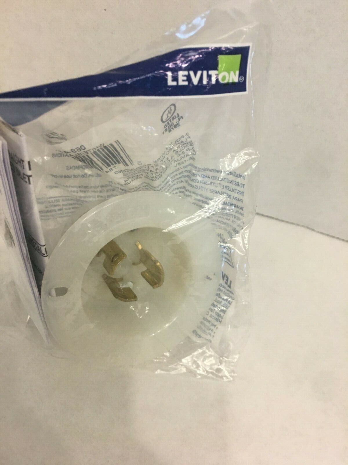 Leviton 4716-C Grounding Flanged Inlet 2 Pole 3 Wire Locking 069-4716-C