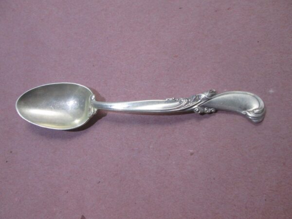 Teaspoon Wallace Waltz of Spring Sterling Silver Place Setting Piece