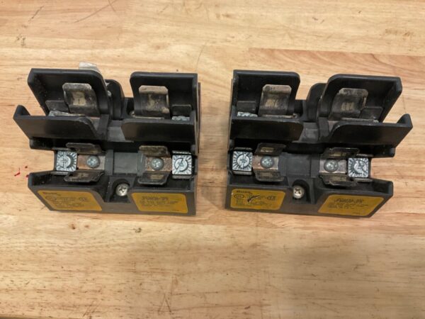 Eaton Bussmann JP60030-3PR Series JP Pyramid Fuse Block 600V 30A