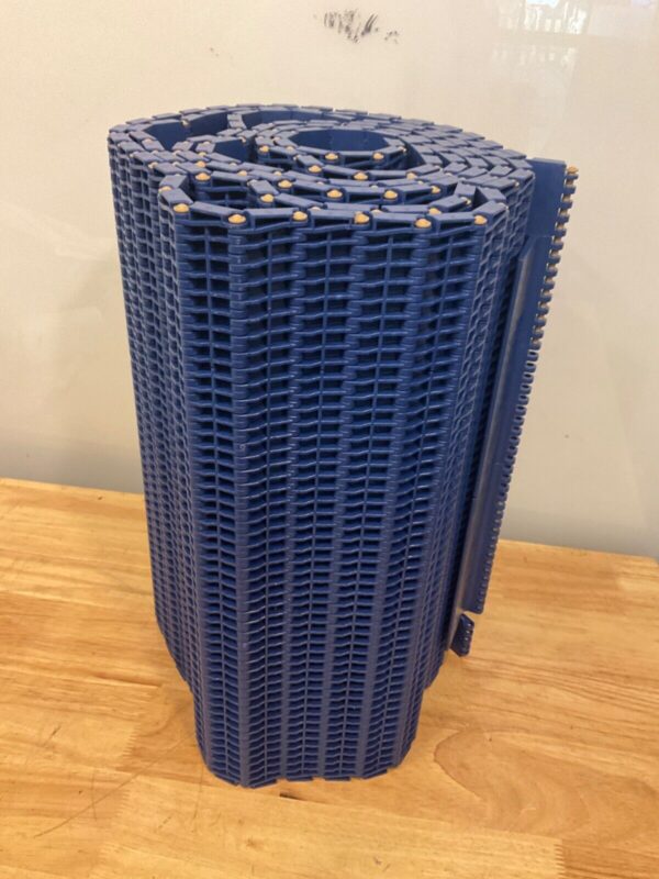 Intralox SERIES 900 Flat Top Blue Acetal Conveyor Chain 16”W 11.32’L Flight 2”