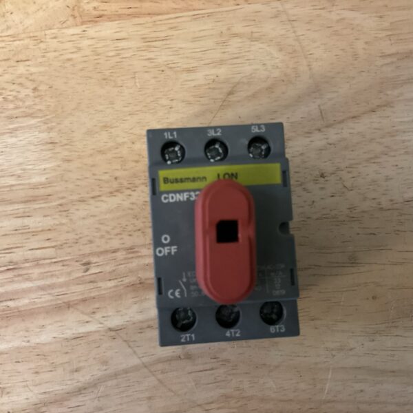 0518 D Cdnf32 Bussman 3 Pole Disconnect Switch