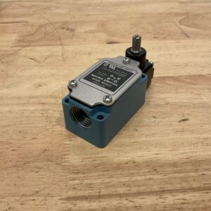 1ls56 L Honeywell Limit Switch Precision Micro Switch 1.jpeg